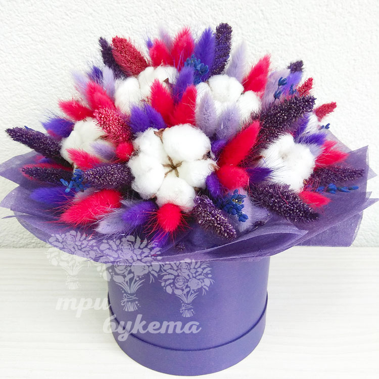 Лаванда и лагурус в коробке