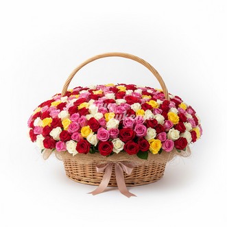 1001 разноцветная роза в корзине 1001 разноцветная роза в корзине
