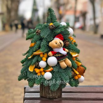 Елочка из нобилиса с апельсинами