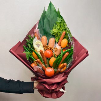 Букет сарделек, перцев и томатов